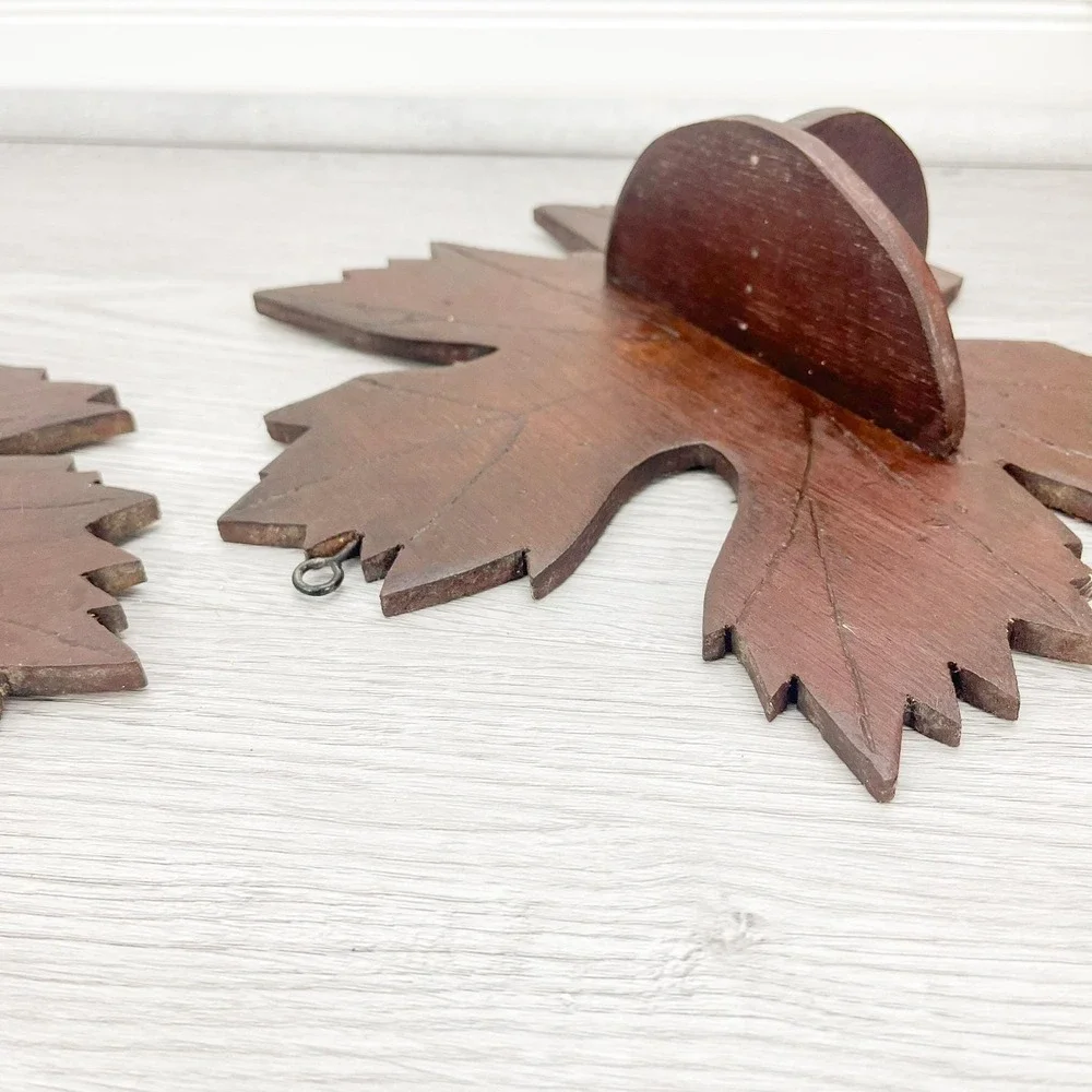 Vintage Maple Leaf Wooden Shelf Set: Mid-Century‎ Modern Decor